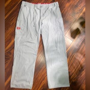 Dickies Men's Light Gray Cargo Scrubs